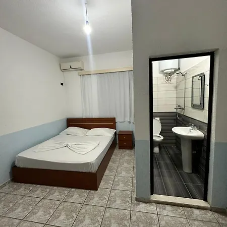 Hotel Nana E Detit *